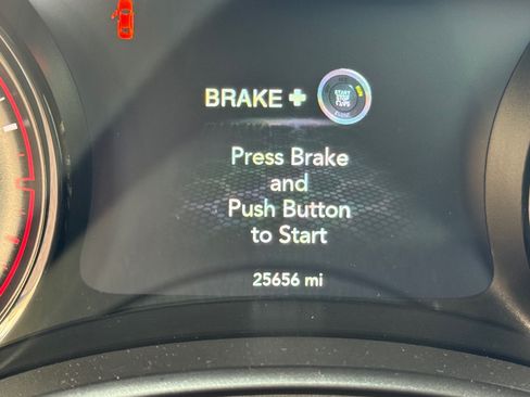 Used 2017 Dodge Charger R/T image 15