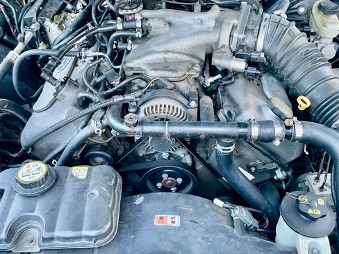 Used 2004 Mercury Marauder RWD image 15
