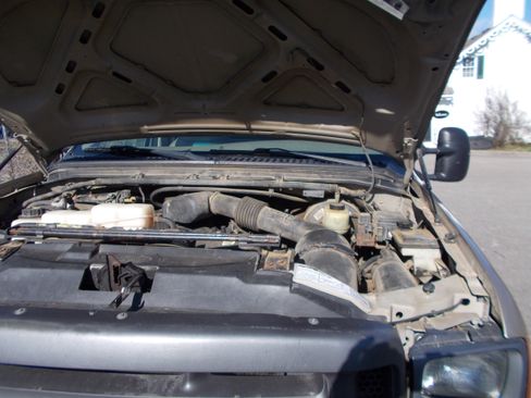 Used 2000 Ford F350 4x4 Regular Cab Super Duty image 14