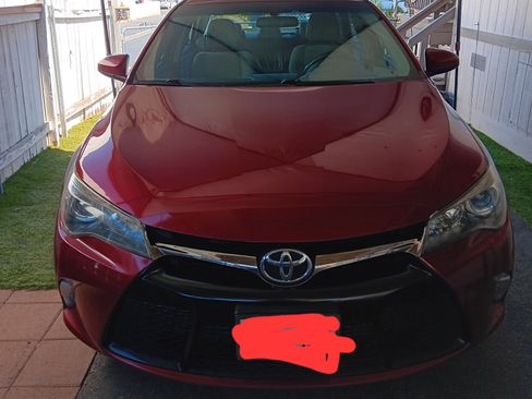 Used 2016 Toyota Camry XSE image 6