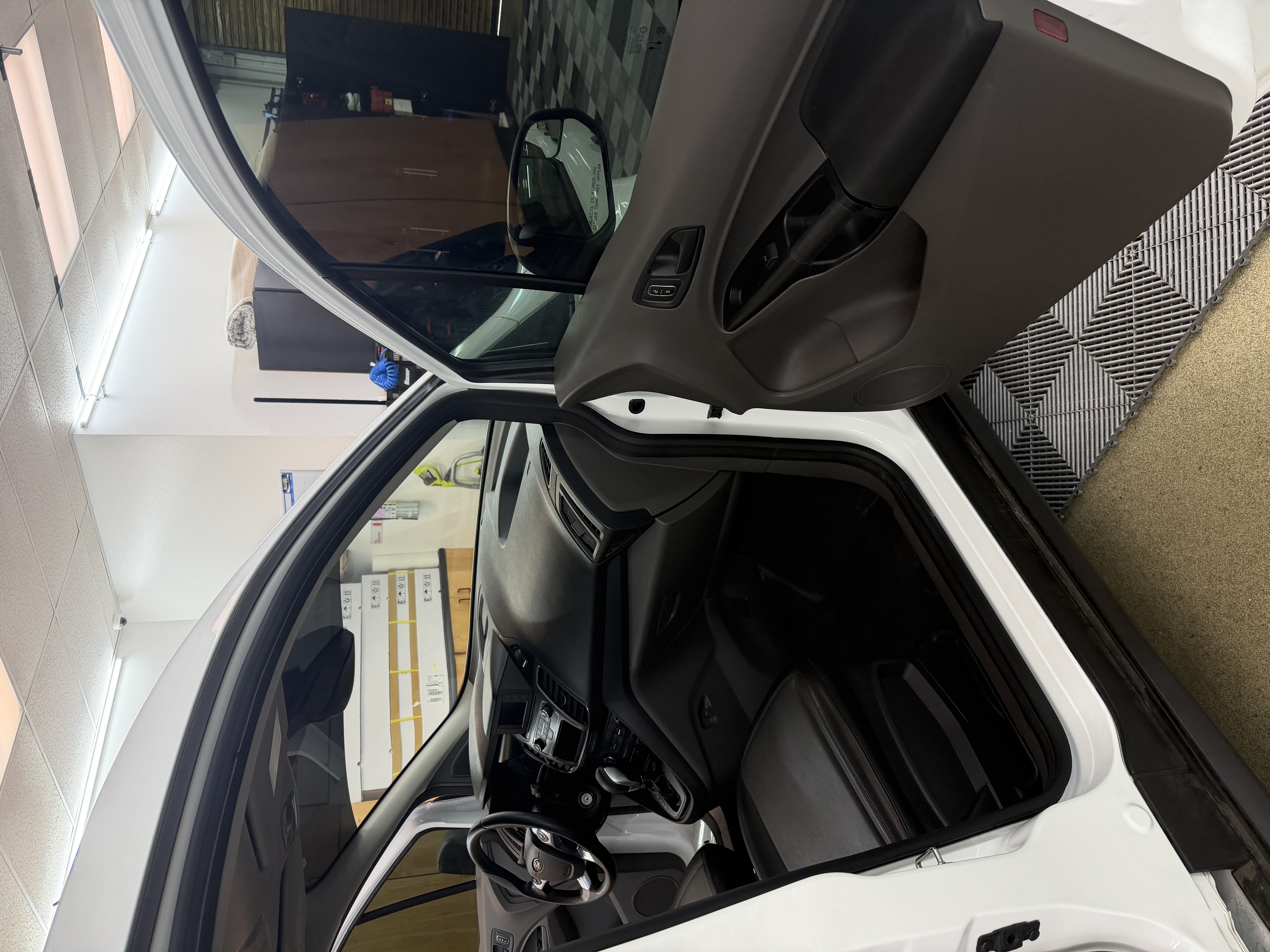 Used 2022 Ford Transit Connect XL FWD image 9