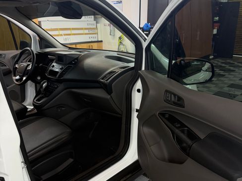 Used 2022 Ford Transit Connect XL FWD image 9