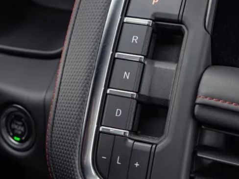 Used 2023 Chevrolet Tahoe RST w/ RST Performance Edition AWD/4WD image 11