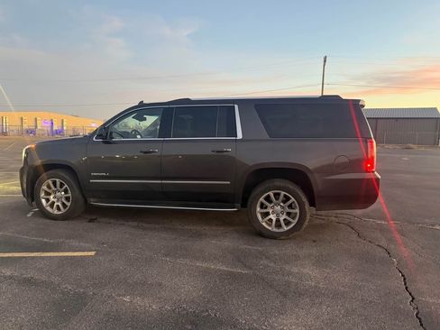 Used 2017 GMC Yukon XL Denali w/ Open Road Package AWD/4WD image 1