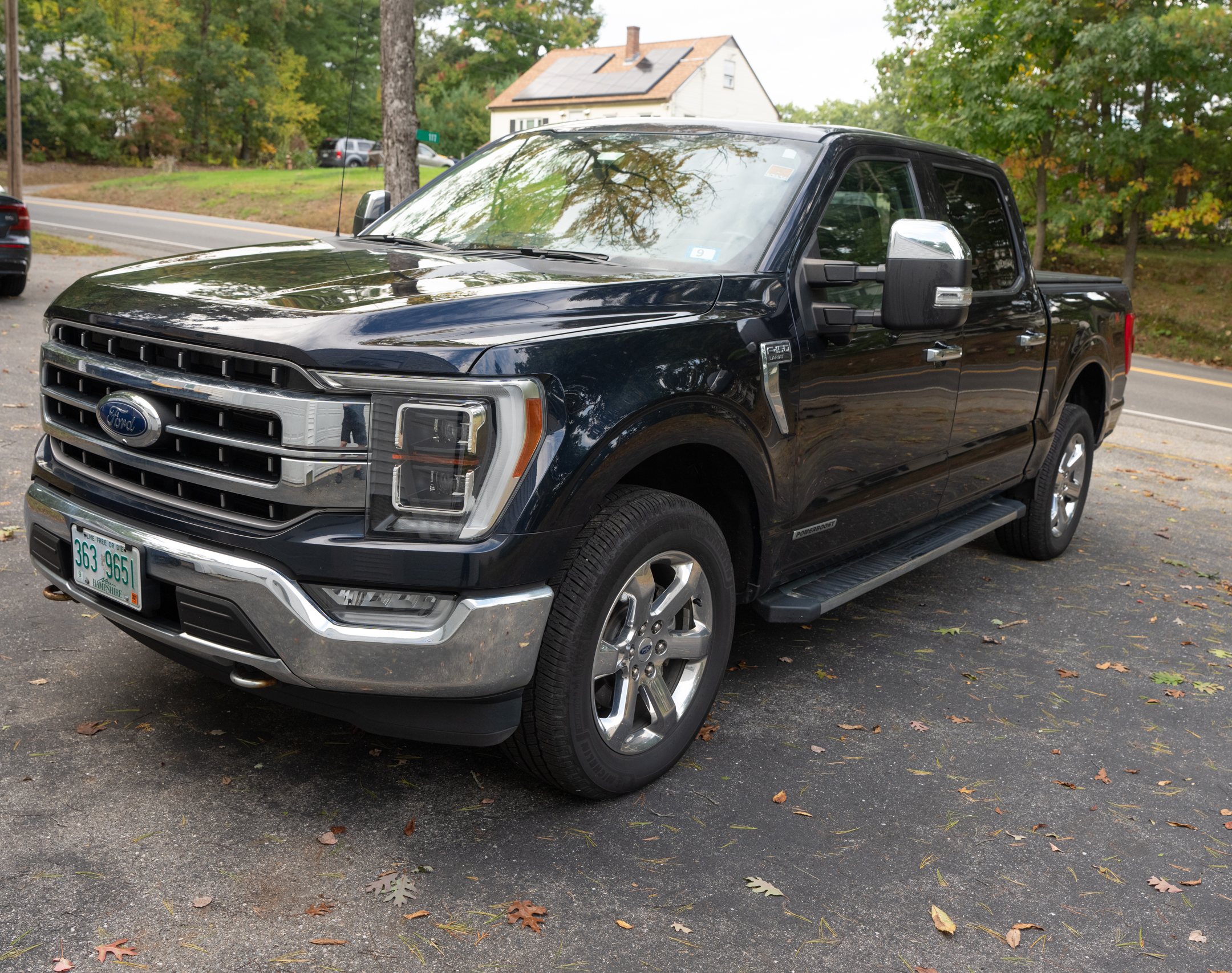Used 2021 Ford F150 Lariat w/ Equipment Group 502A High AWD/4WD image 5