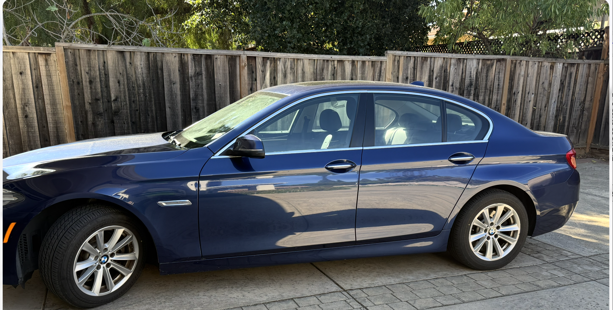 Used 2016 BMW 528i Sedan RWD image 1
