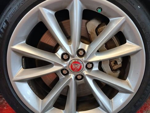 Used 2014 Jaguar XK Touring image 15