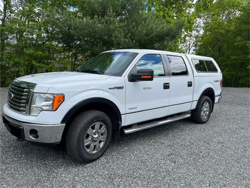 Used 2012 Ford F150 XLT w/ XLT Chrome Pkg image 9