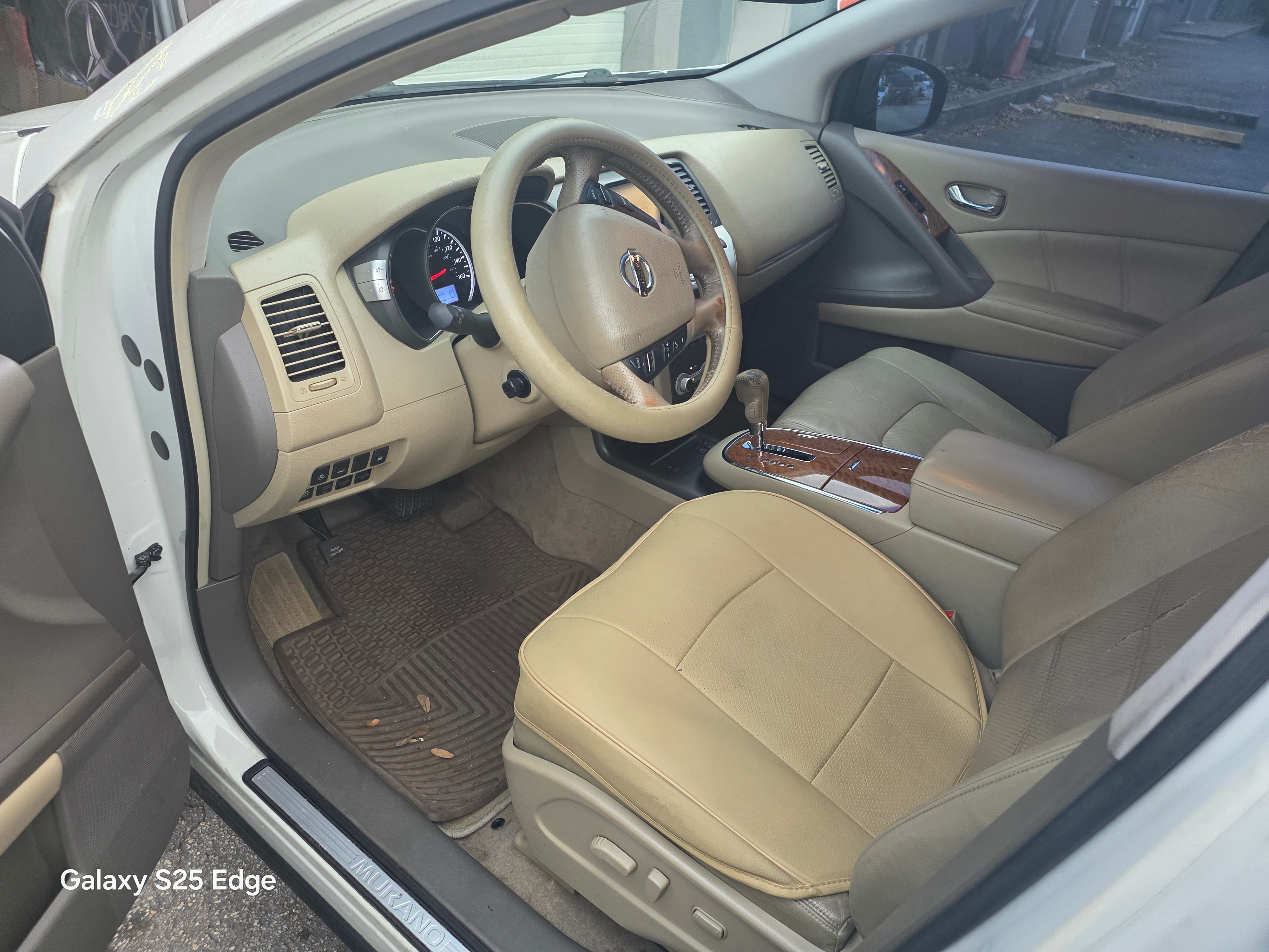 Used 2012 Nissan Murano LE AWD/4WD image 5