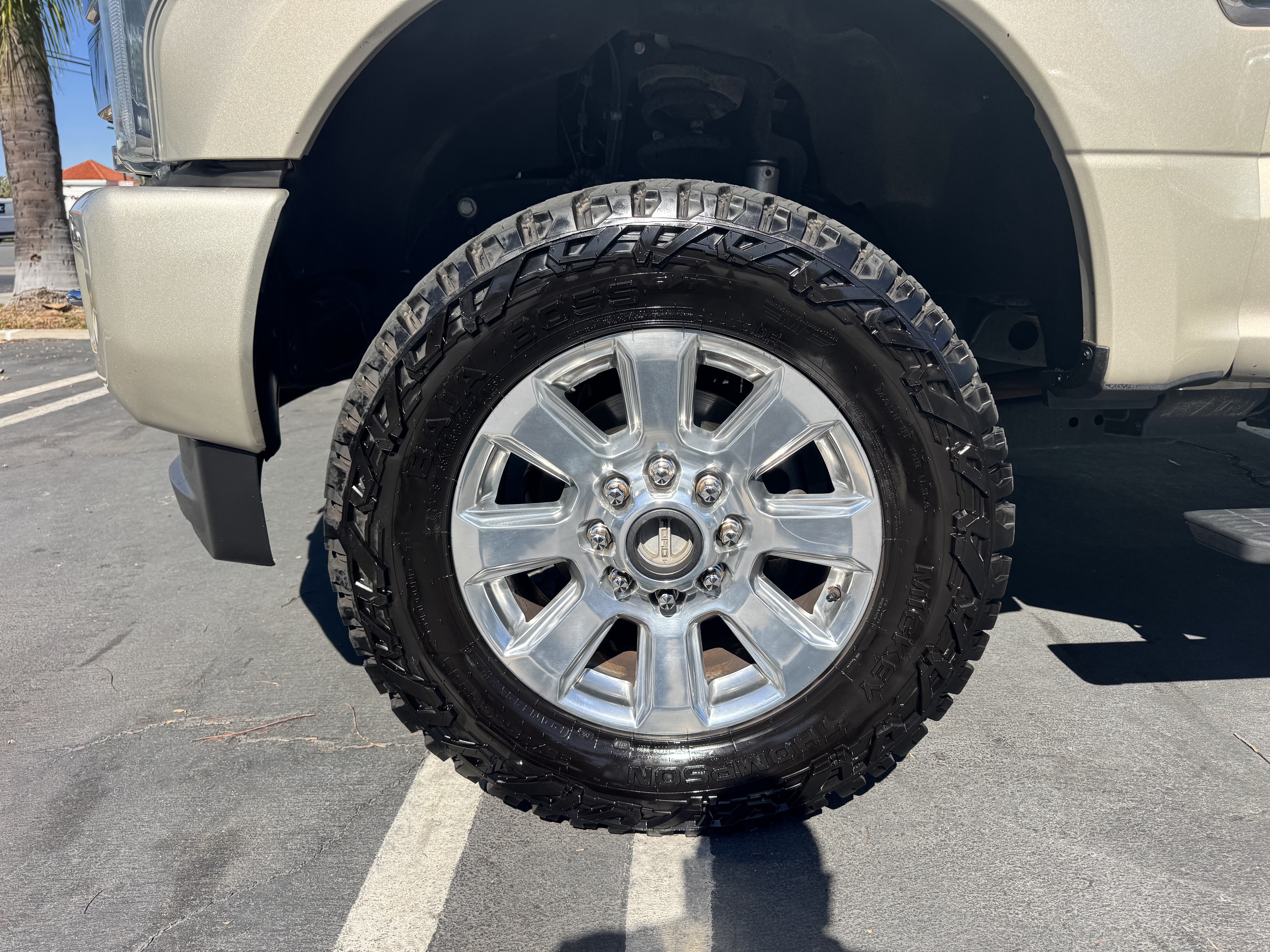 Used 2018 Ford F250 Platinum w/ Platinum Ultimate Package AWD/4WD image 25