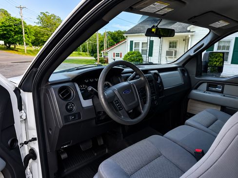 Used 2014 Ford F150 XL w/ Power Equipment Group RWD image 9