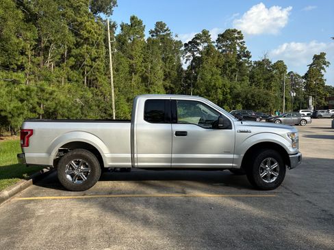 Used 2015 Ford F150 XLT w/ Equipment Group 301A Mid RWD image 5