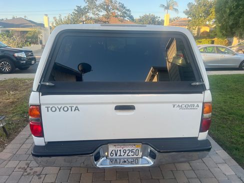 Used 2002 Toyota Tacoma PreRunner image 8