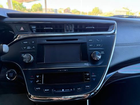 Used 2014 Toyota Avalon XLE Premium image 15