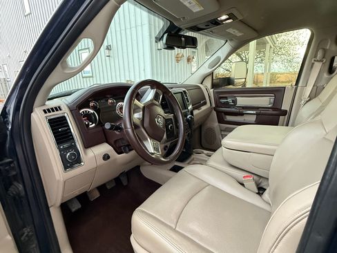 Used 2017 RAM 2500 Laramie image 5