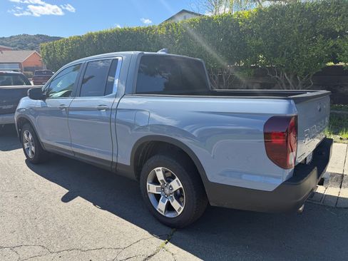 Used 2025 Honda Ridgeline RTL image 5