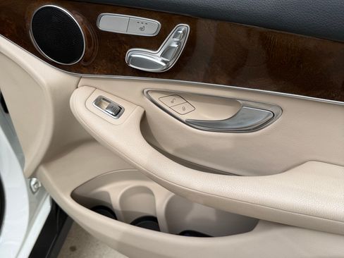 Used 2018 Mercedes-Benz GLC 300 300 Sport Utility 4D image 13