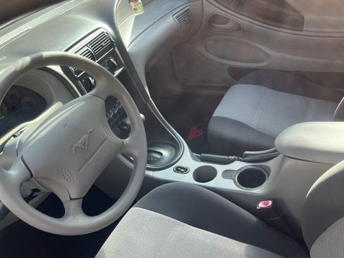 Used 2002 Ford Mustang Coupe image 1