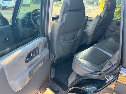 Used 2002 Land Rover Discovery SE7 image 10