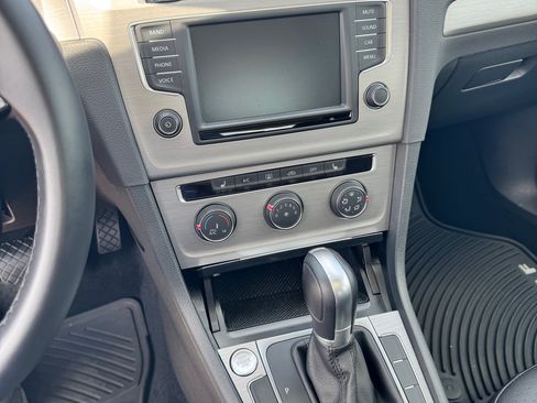 Used 2017 Volkswagen Golf Wolfsburg Edition FWD image 15