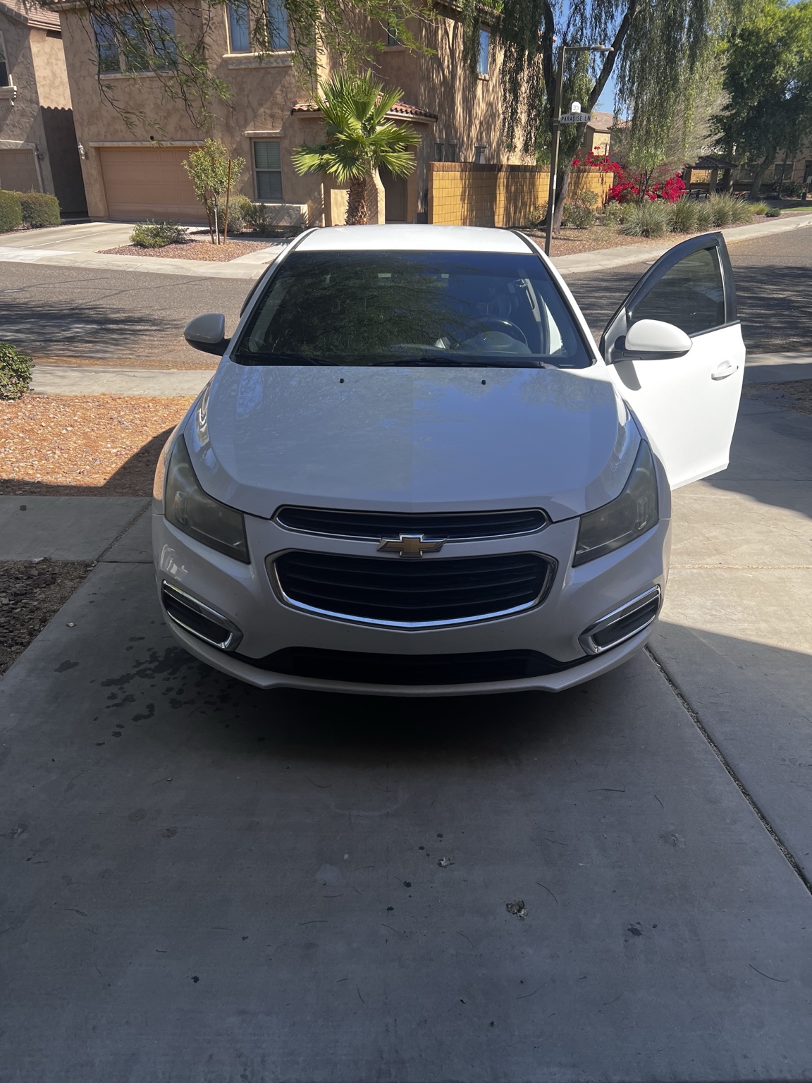 Used 2015 Chevrolet Cruze Diesel w/ Enhanced Safety Package FWD image 11