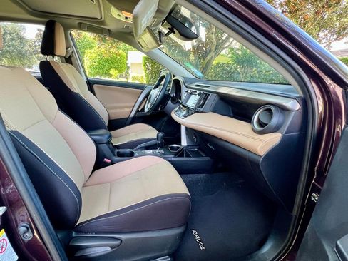 Used 2018 Toyota RAV4 XLE FWD image 10