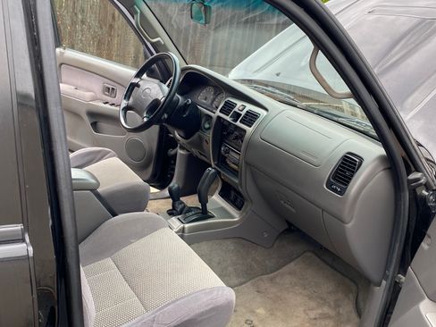 Used 2002 Toyota 4Runner SR5 image 20