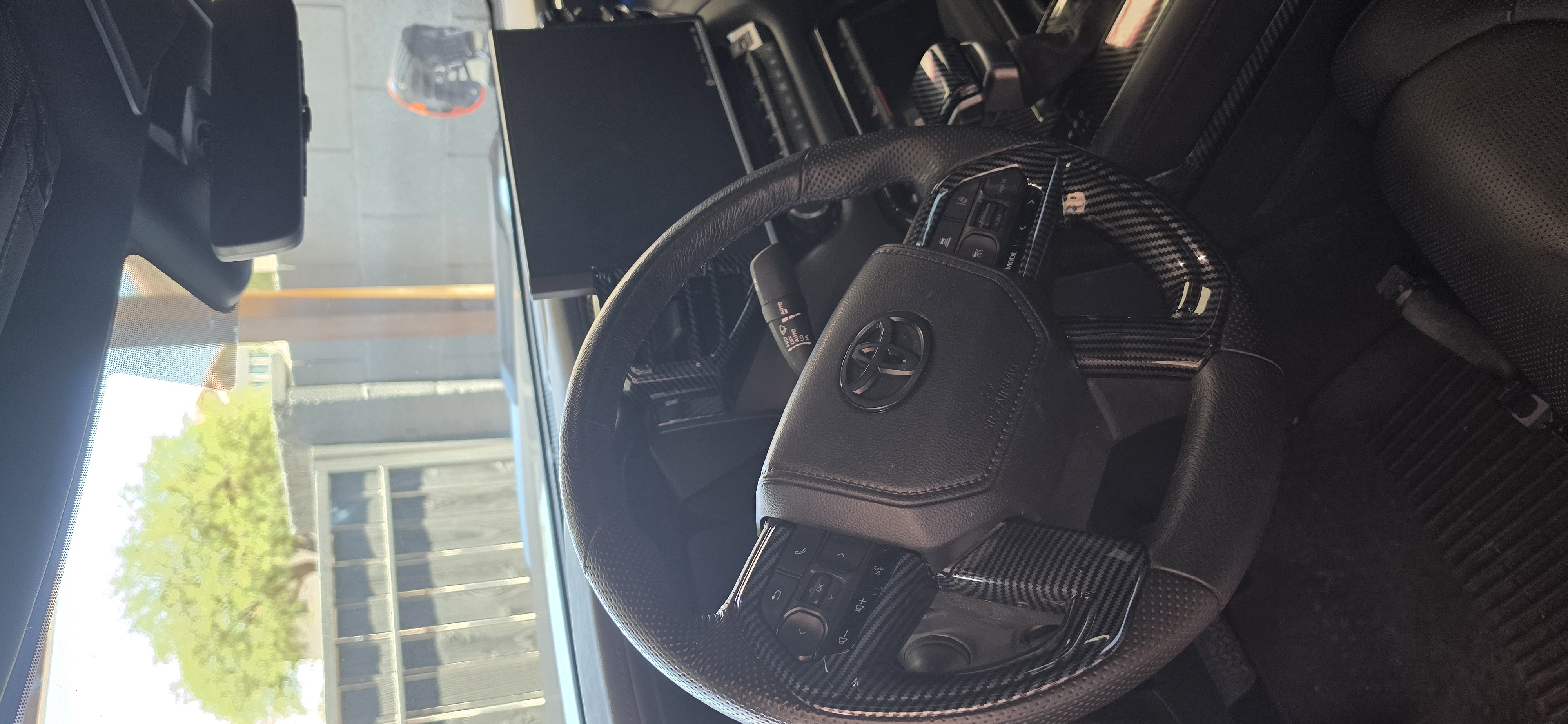 Used 2024 Toyota Tundra Platinum AWD/4WD image 11