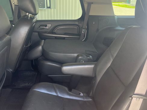 Used 2014 GMC Yukon Denali AWD/4WD image 10