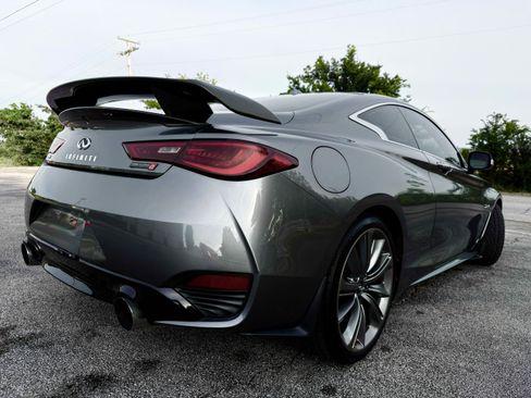 Used 2019 INFINITI Q60 Red Sport 400 w/ Cargo Package AWD/4WD image 10