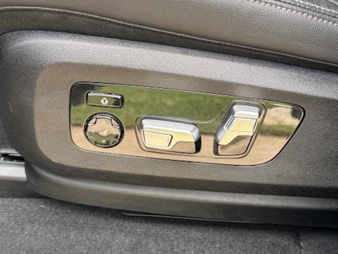 Used 2020 BMW X7 M50i AWD/4WD image 8