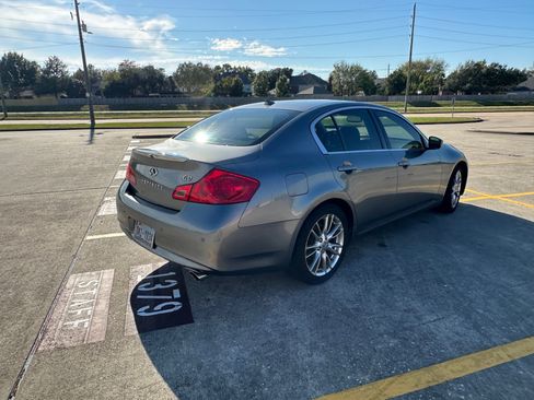 Used 2012 INFINITI G37 Journey w/ Premium Pkg image 2