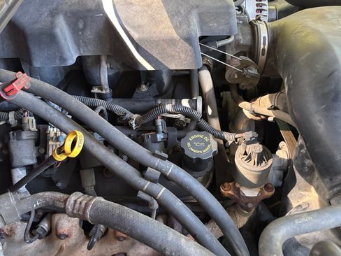 Used 2000 Chevrolet Silverado 1500 LS image 6