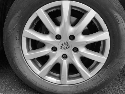 Used 2014 Porsche Cayenne AWD/4WD image 5