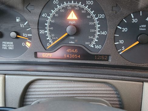 Used 1997 Mercedes-Benz E 320 Sedan image 25