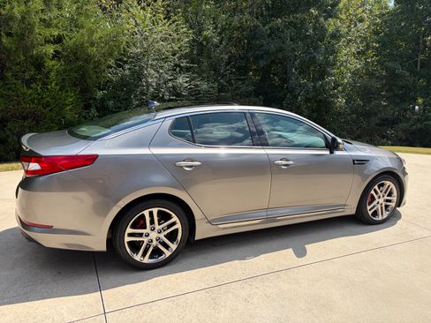 Used 2013 Kia Optima SX w/ Limited Pkg FWD image 5