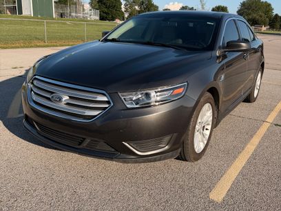 Used 2017 Ford Taurus SE