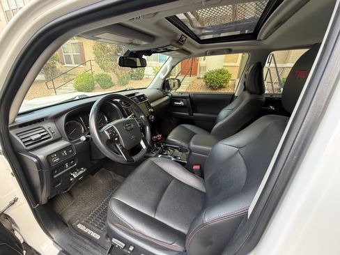 Used 2020 Toyota 4Runner TRD Off-Road Premium w/ Moonroof Package AWD/4WD image 20