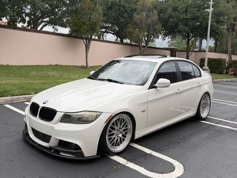 Used 2010 BMW 335i Sedan RWD image 2