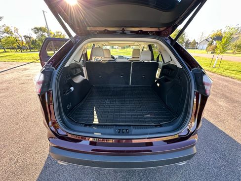 Used 2020 Ford Edge Titanium w/ Equipment Group 301A image 17