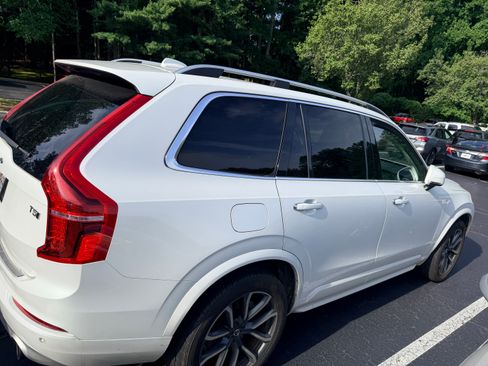 Used 2018 Volvo XC90 T5 Momentum AWD/4WD image 5