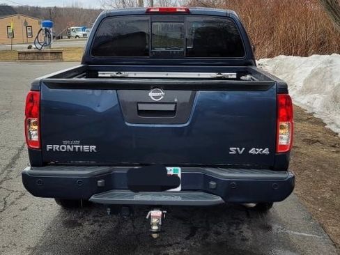 Used 2020 Nissan Frontier SV image 26