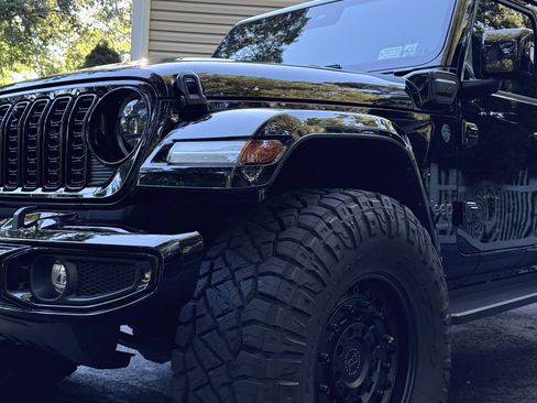 Used 2024 Jeep Wrangler High Altitude image 9