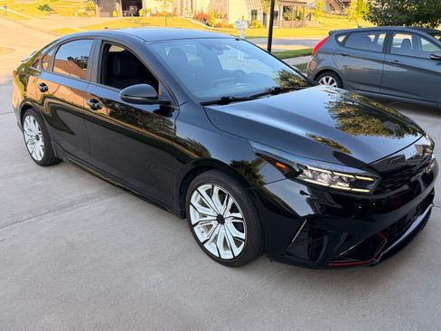 Used 2022 Kia Forte GT w/ GT Technology Package FWD image 16