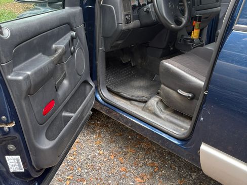 Used 2002 Dodge Ram 1500 Truck 2WD Quad Cab image 14