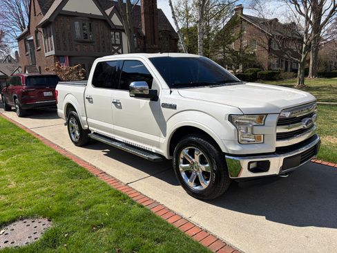 Used 2015 Ford F150 Lariat image 1