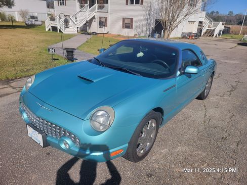 Used 2002 Ford Thunderbird image 1
