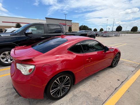 Used 2016 Subaru BRZ Limited RWD image 4