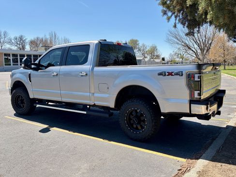 Used 2022 Ford F250 XLT w/ XLT Premium Package AWD/4WD image 5