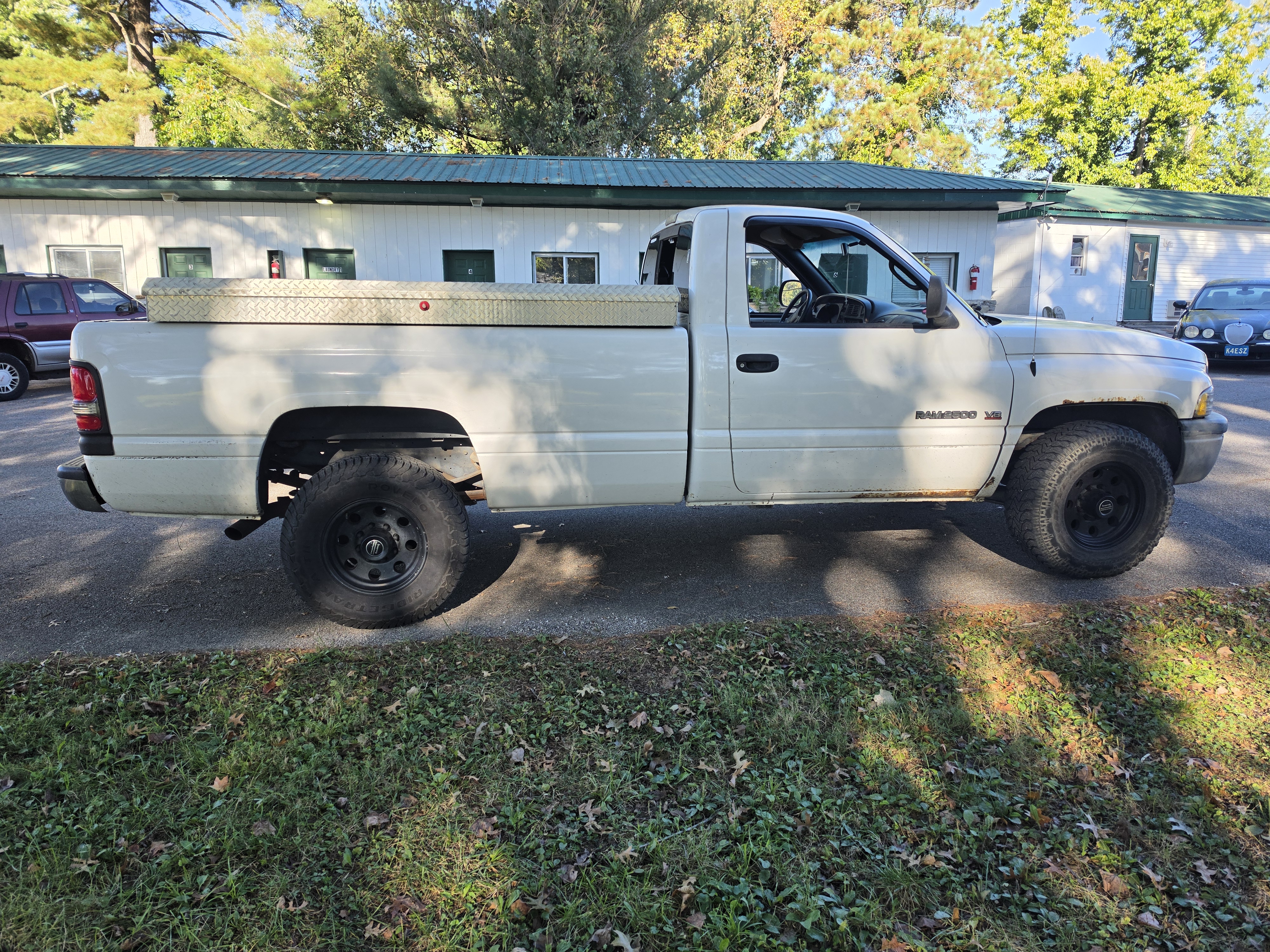 Used 2001 Dodge Ram 2500 Truck 2WD Regular Cab image 1